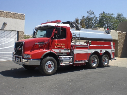 Water Tender 3751 - 2003 Pierce/Volvo Chassis